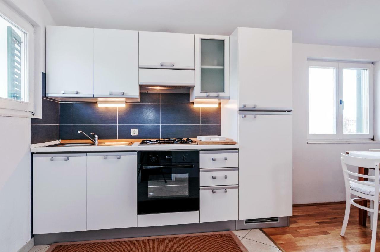 Apartmani Labud Sukosan Ngoại thất bức ảnh