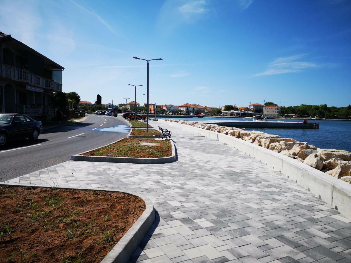 Apartmani Labud Sukosan Ngoại thất bức ảnh